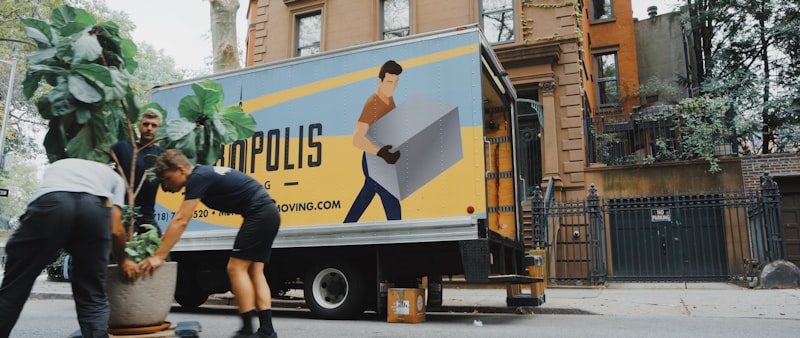 Moving guide